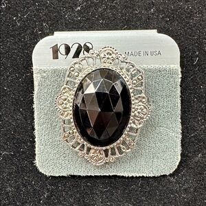 1928 Vtge Black Faceted Stone Brooch with Silver Filigree